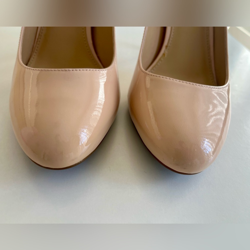MICHAEL Michael Kors Blush Patent Round-Toe Pumps size 7 - Picture 3 of 5